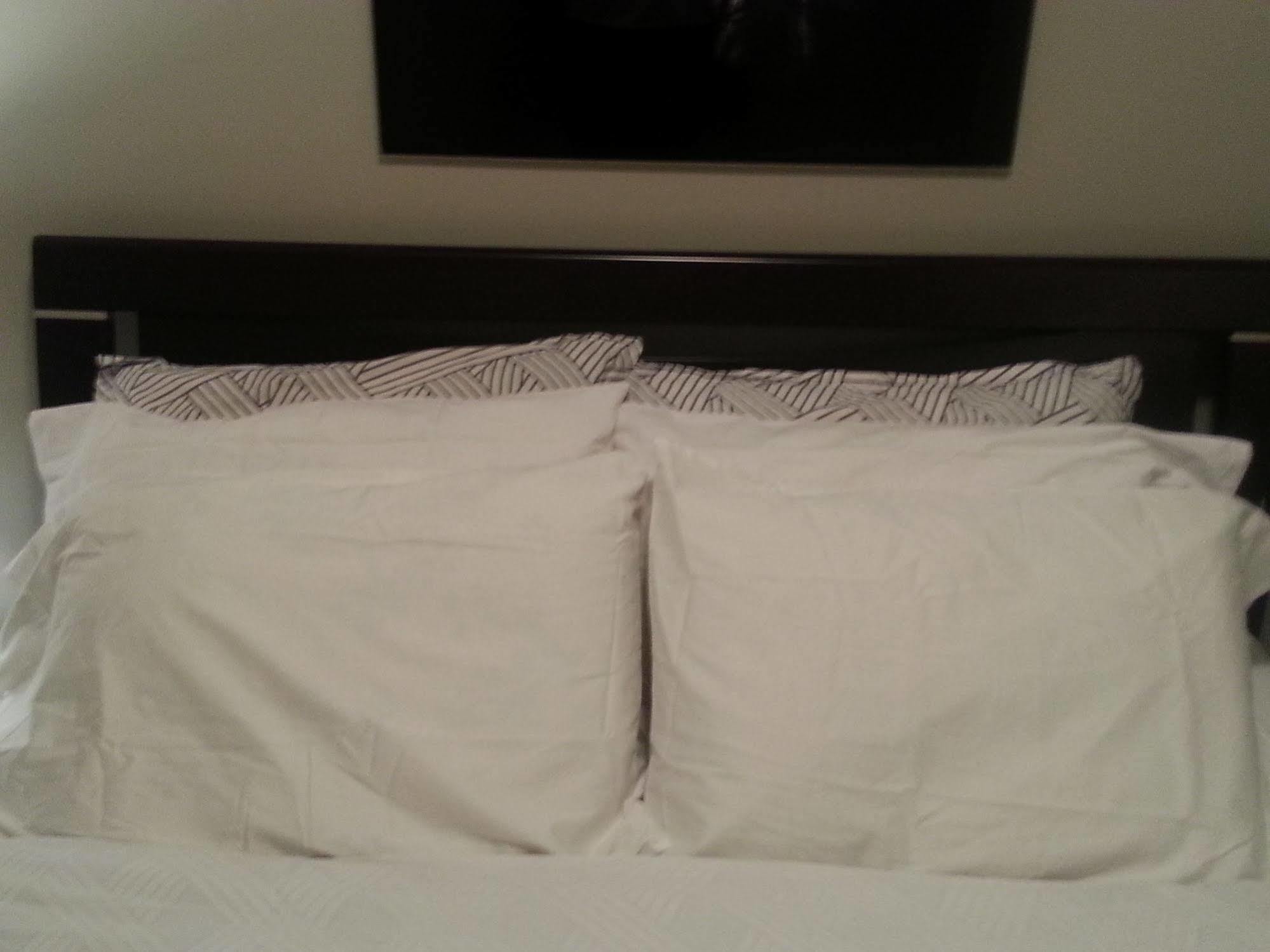 Pinnacle & Suites Aspen 3* Calgary